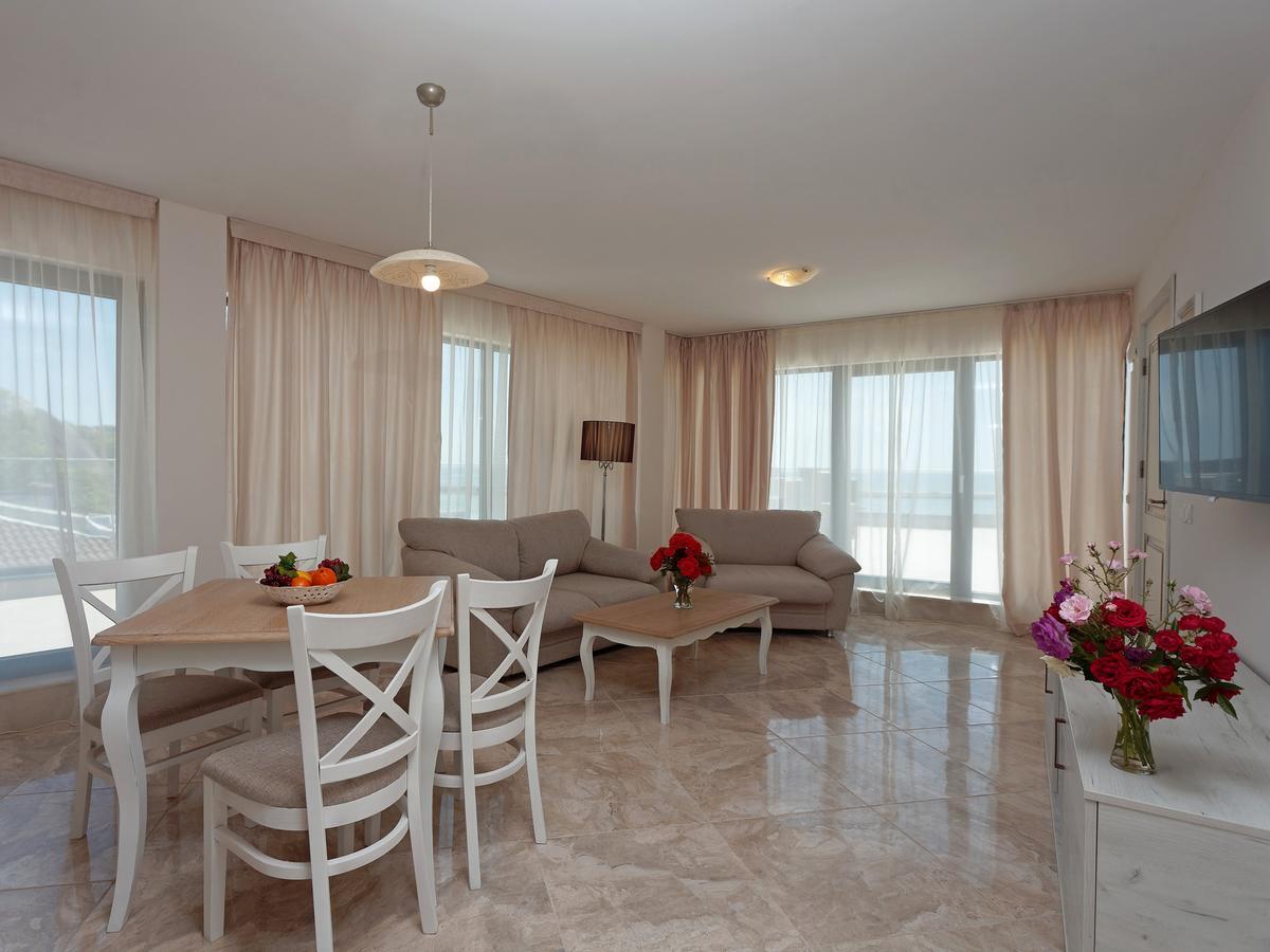 Antik Apartments Balchik Exterior foto